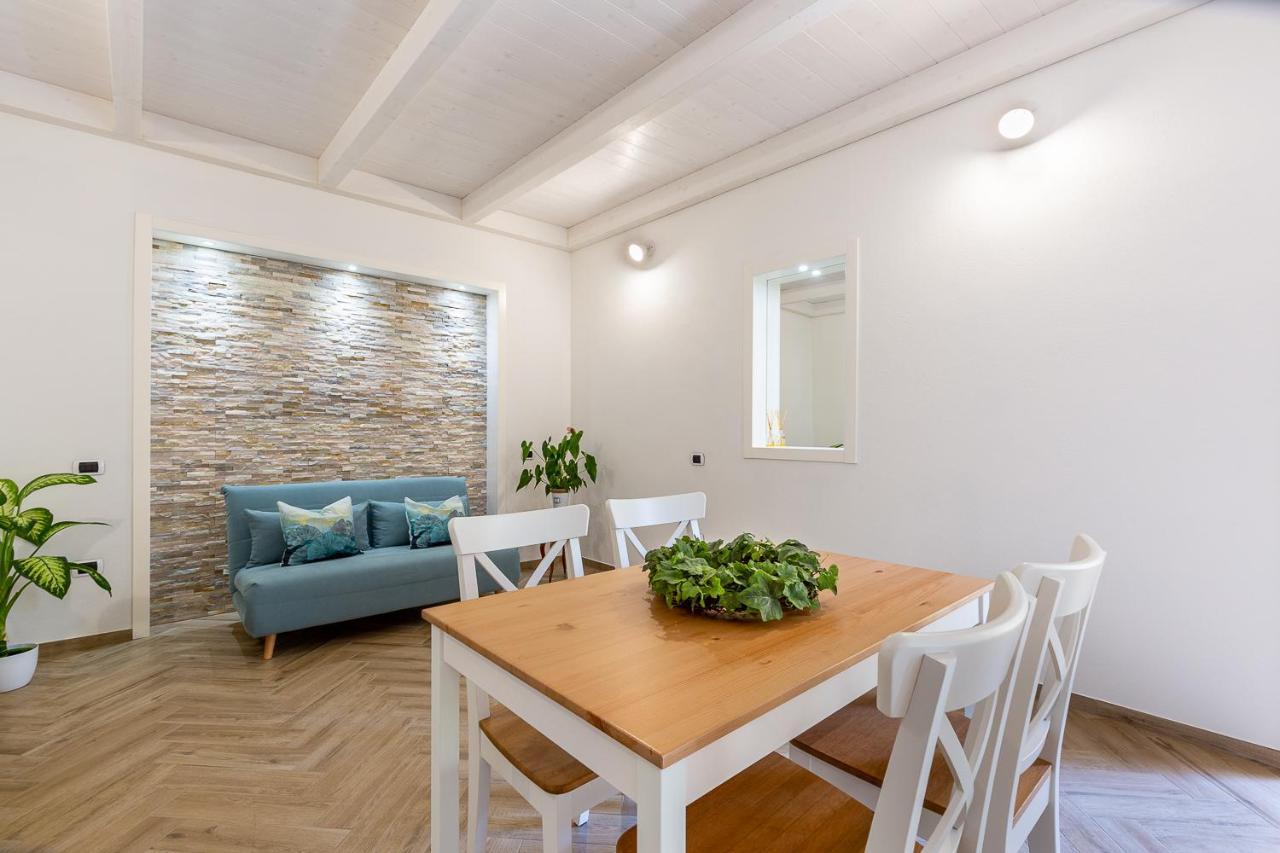 Casa Titina Lägenhet Capoterra Exteriör bild