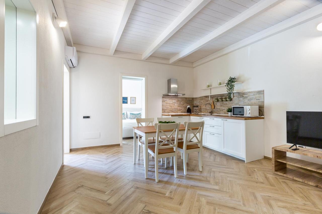 Casa Titina Lägenhet Capoterra Exteriör bild